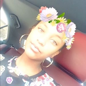 Meet your Posher, Briana